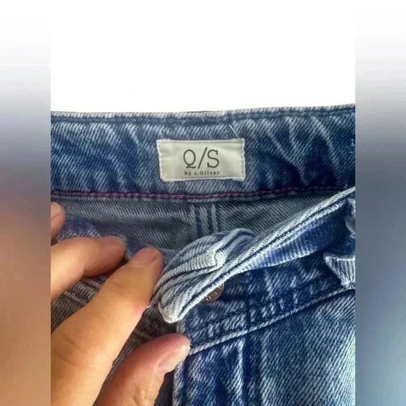 Q/S by s.Oliver Women’s Light Washed Jeans - Picture 9 of 13